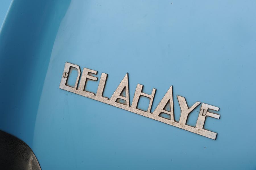 Логотип Delahaye 135 M Cabriolet 1947 года  (фото 3 из 12)